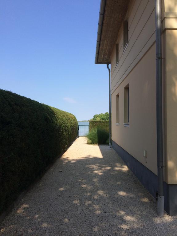 Apartmanhaz Horvath Balatonboglár Buitenkant foto